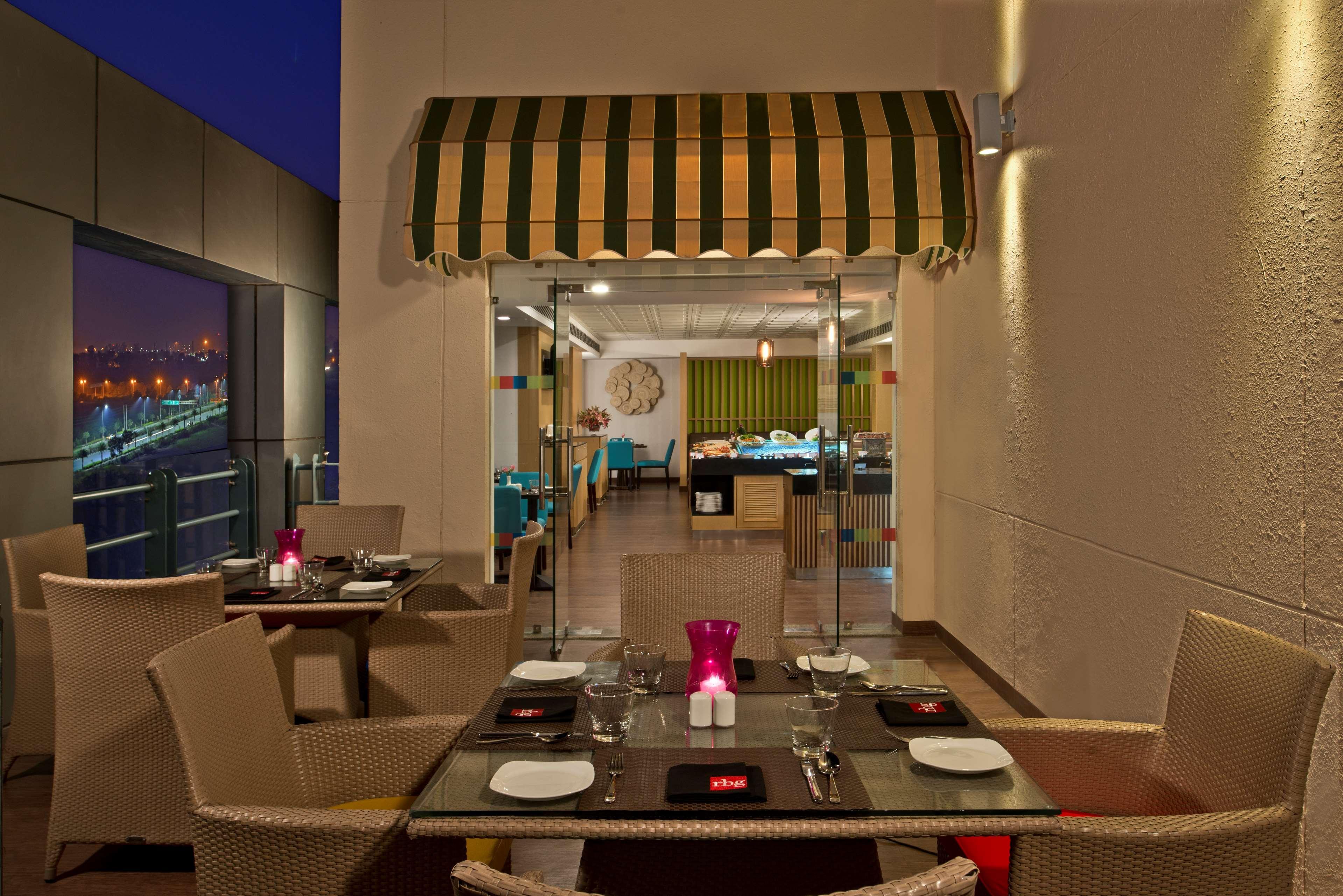 Park Inn By Radisson Amritsar Airport Exterior foto