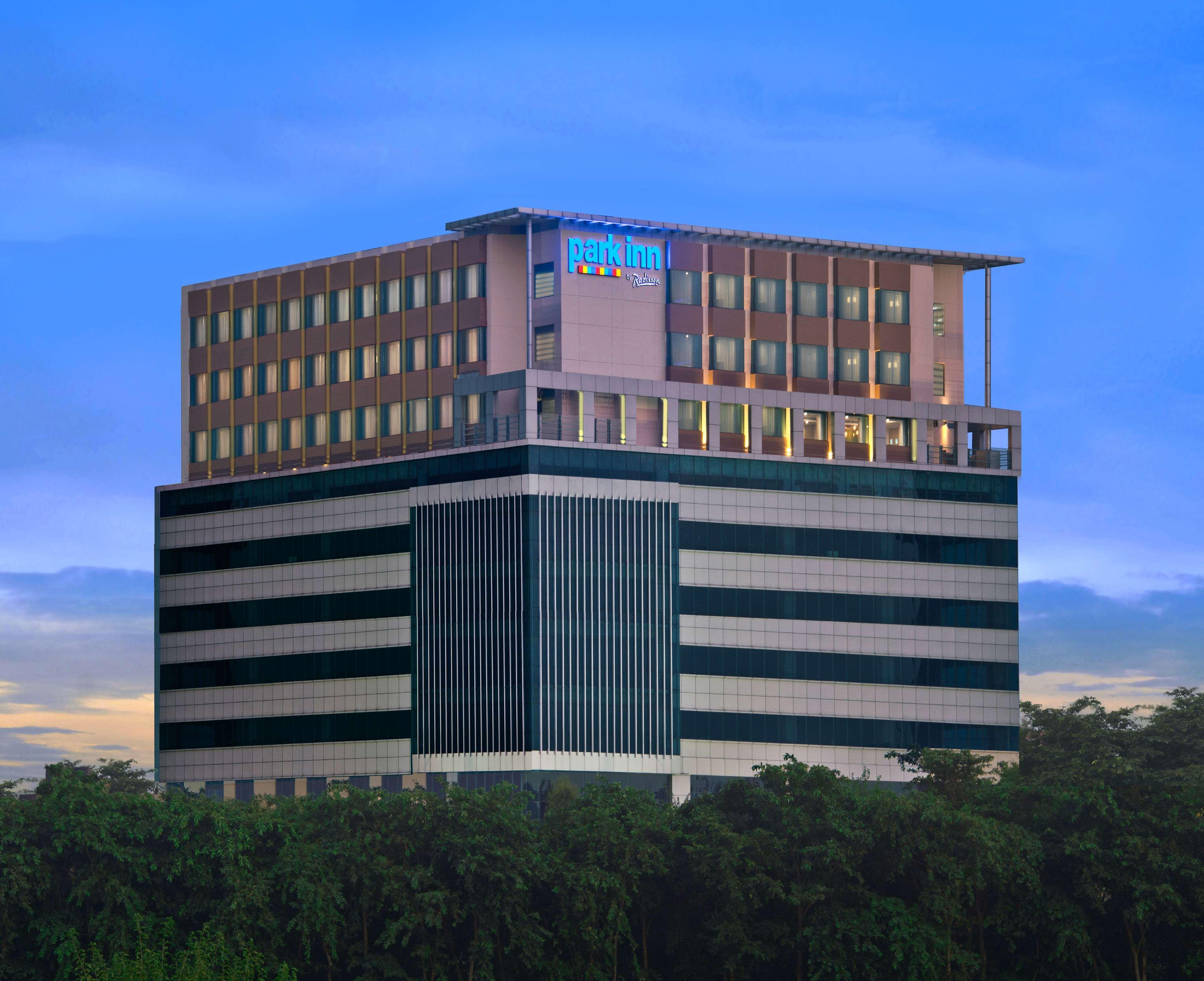 Park Inn By Radisson Amritsar Airport Exterior foto